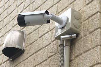 屋外に高感度防水対応マイクの例 - 参考画像5枚目